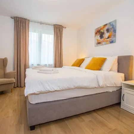 Riva Parenzo Apartment *