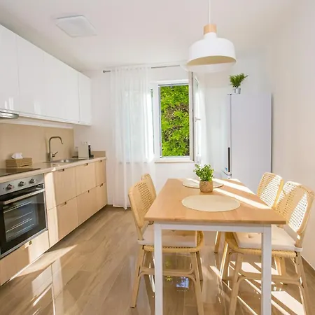 Riva Parenzo * Πόρετς