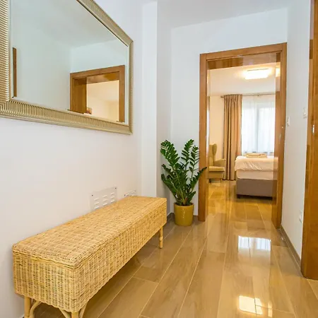 Riva Parenzo * Πόρετς