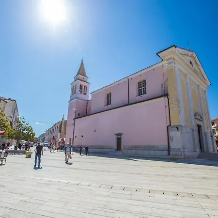 Riva Parenzo *